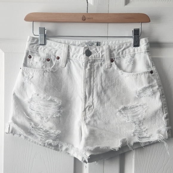 Abercrombie&fitch annie high-rise short. Size:25/0. Color:white - Picture 1 of 5